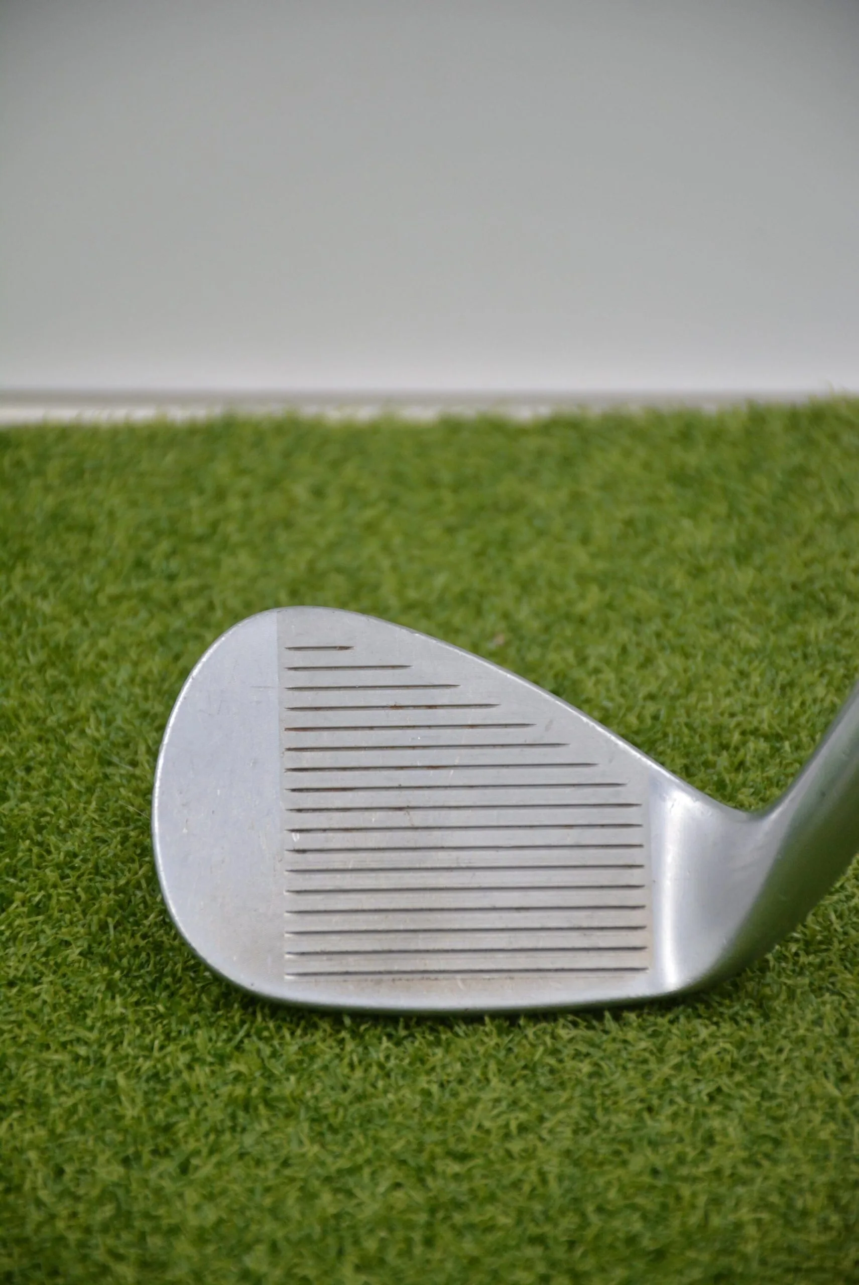 GolfRoots Titleist Vokey SM6 Tour Chrome M Grind 56 Degree Wedge Wedge Flex 5 GolfRoots Titleist Vokey SM6 Tour Chrome M Grind 56 Degree Wedge Wedge Flex - Image 3