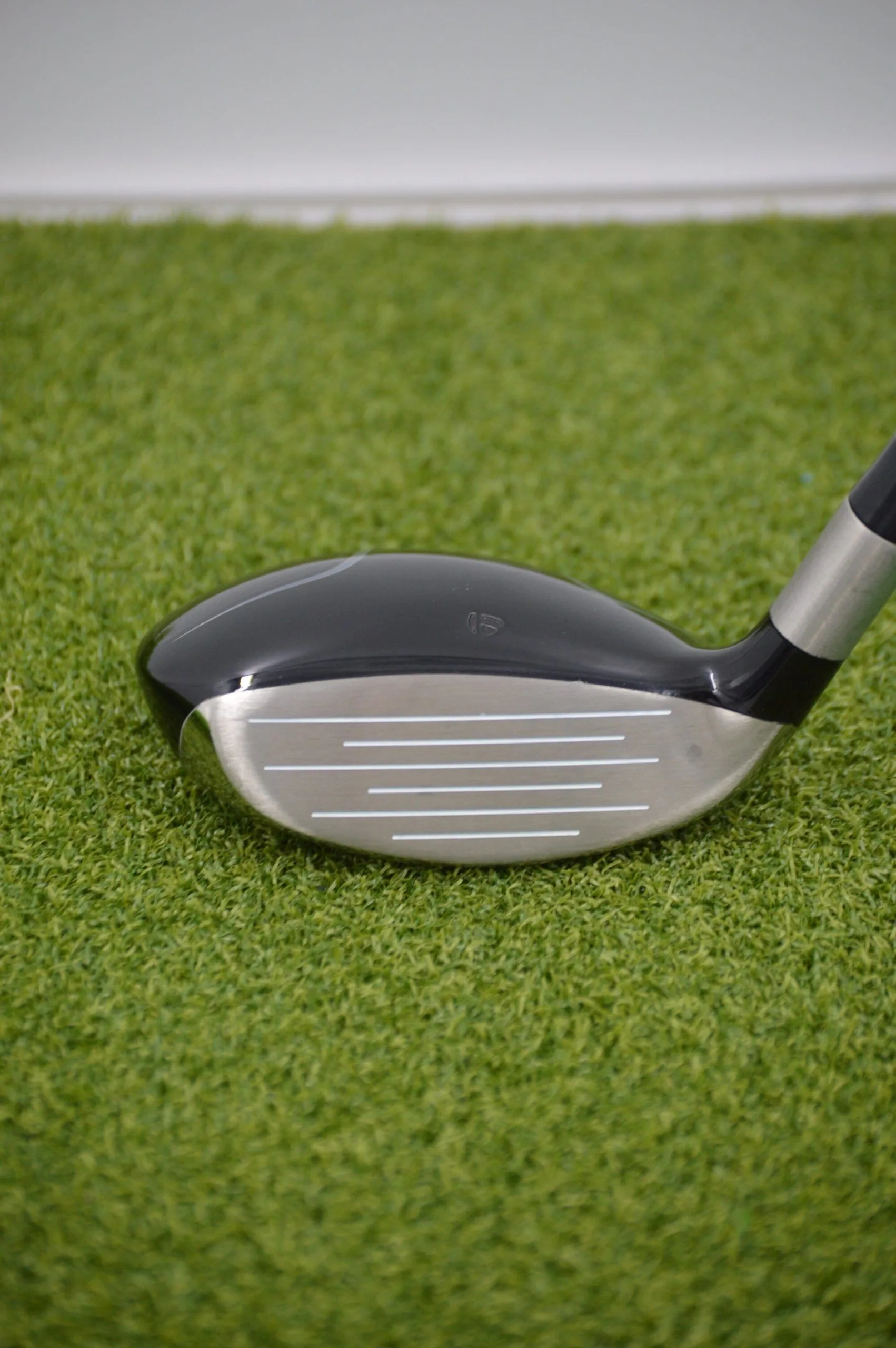 GolfRoots Women's TaylorMade Burner Rescue 4 Hybrid W Flex 5 GolfRoots Women's TaylorMade Burner Rescue 4 Hybrid W Flex - Image 3