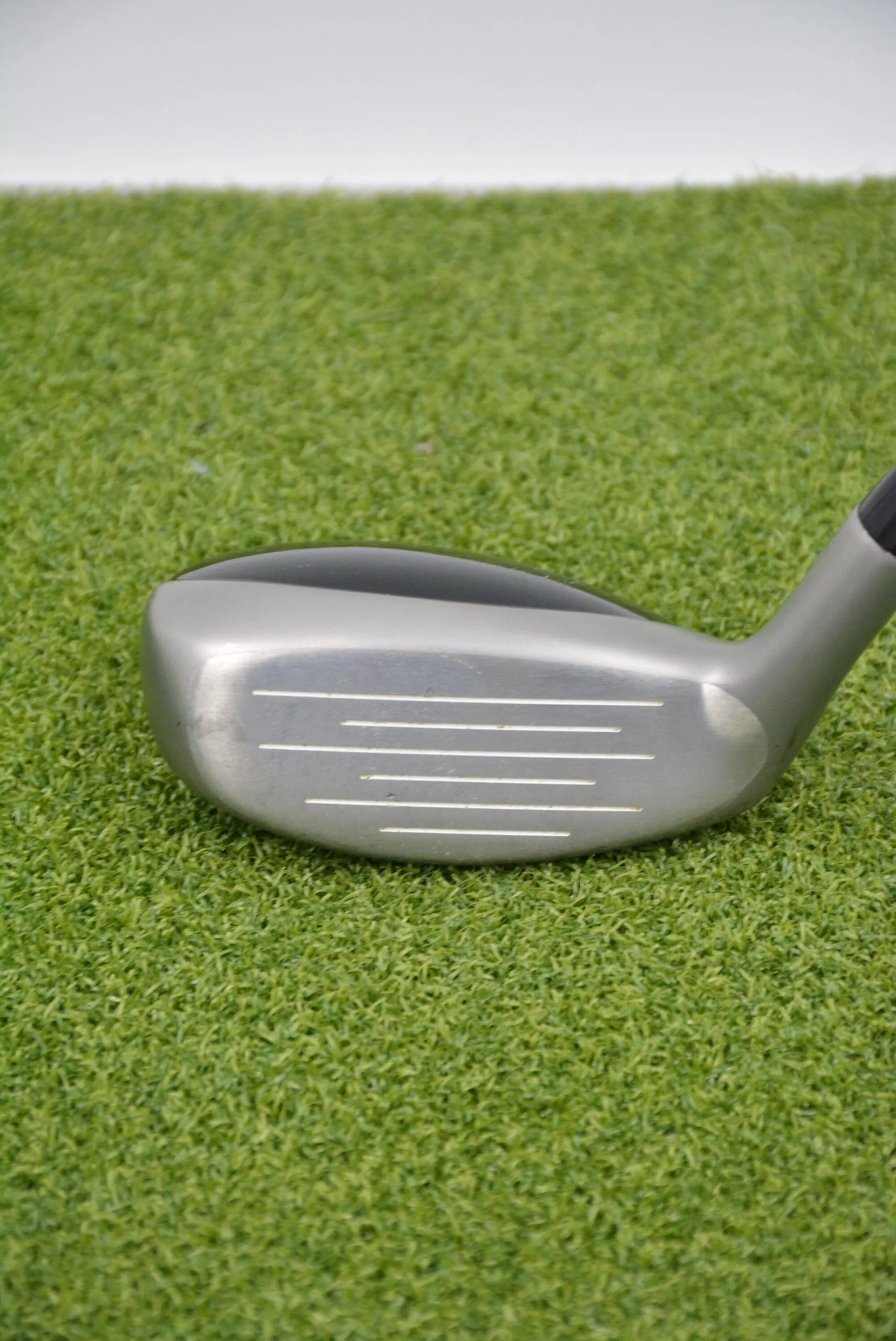 GolfRoots TaylorMade Rescue Mid 4 Hybrid R Flex 5 GolfRoots TaylorMade Rescue Mid 4 Hybrid R Flex - Image 3