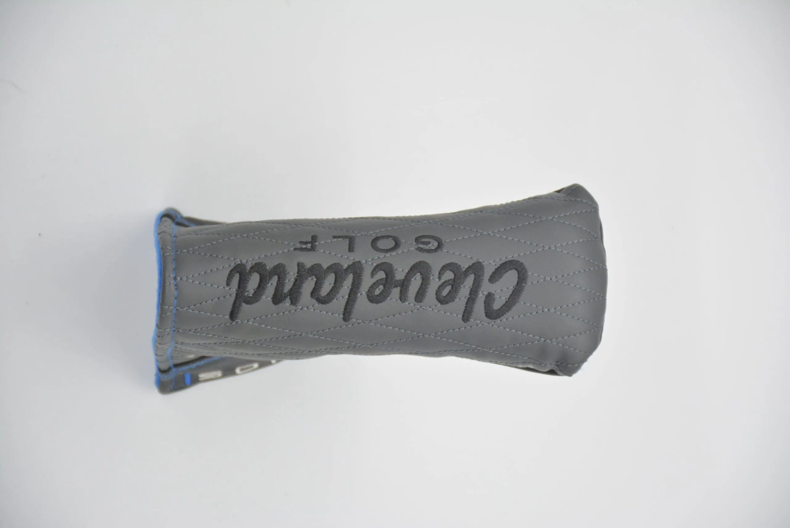 GolfRoots Cleveland Huntington Beach Soft Putter Headcover 4 GolfRoots Cleveland Huntington Beach Soft Putter Headcover - Image 2