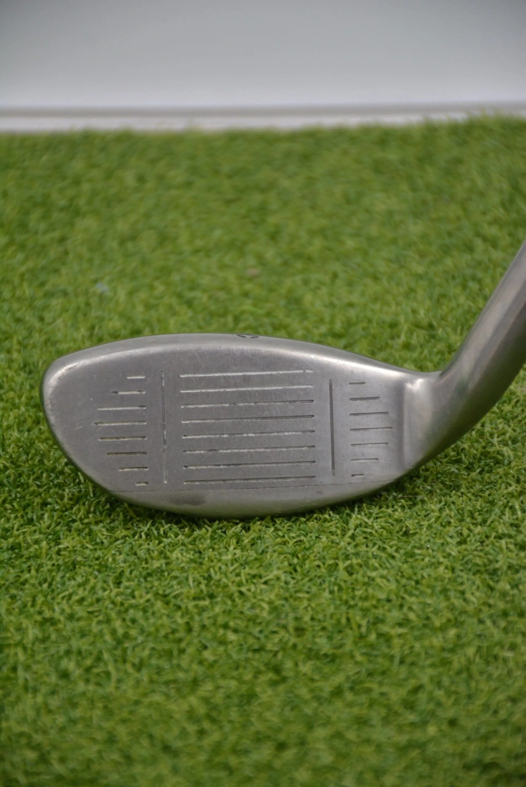 GolfRoots Women's TaylorMade Rescue Titanium 24 Degree Hybrid W Flex 5 GolfRoots Women's TaylorMade Rescue Titanium 24 Degree Hybrid W Flex - Image 3