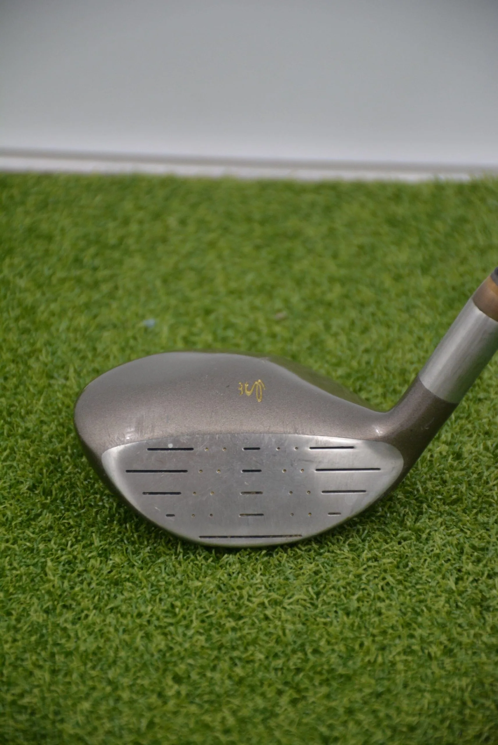 GolfRoots Women's Cobra Gravity Back 7 Wood W Flex 5 GolfRoots Women's Cobra Gravity Back 7 Wood W Flex - Image 3