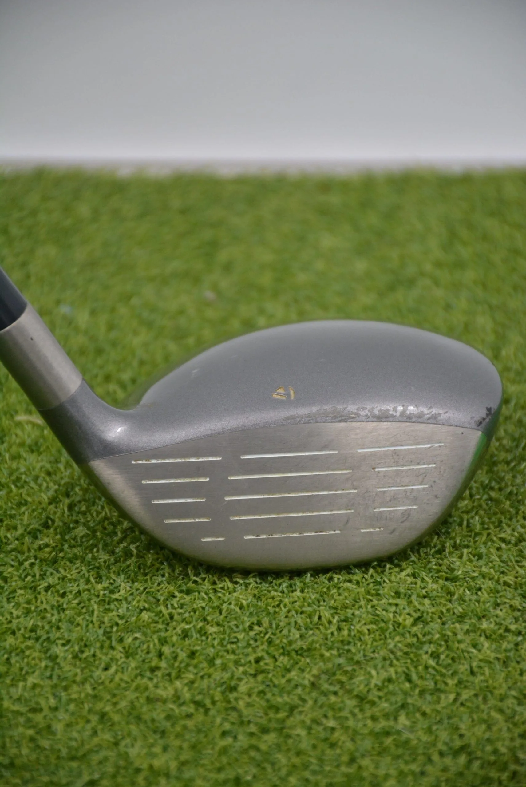 GolfRoots Women's Lefty TaylorMade R5 Dual Fairway 7 Wood W Flex 5 GolfRoots Women's Lefty TaylorMade R5 Dual Fairway 7 Wood W Flex - Image 3