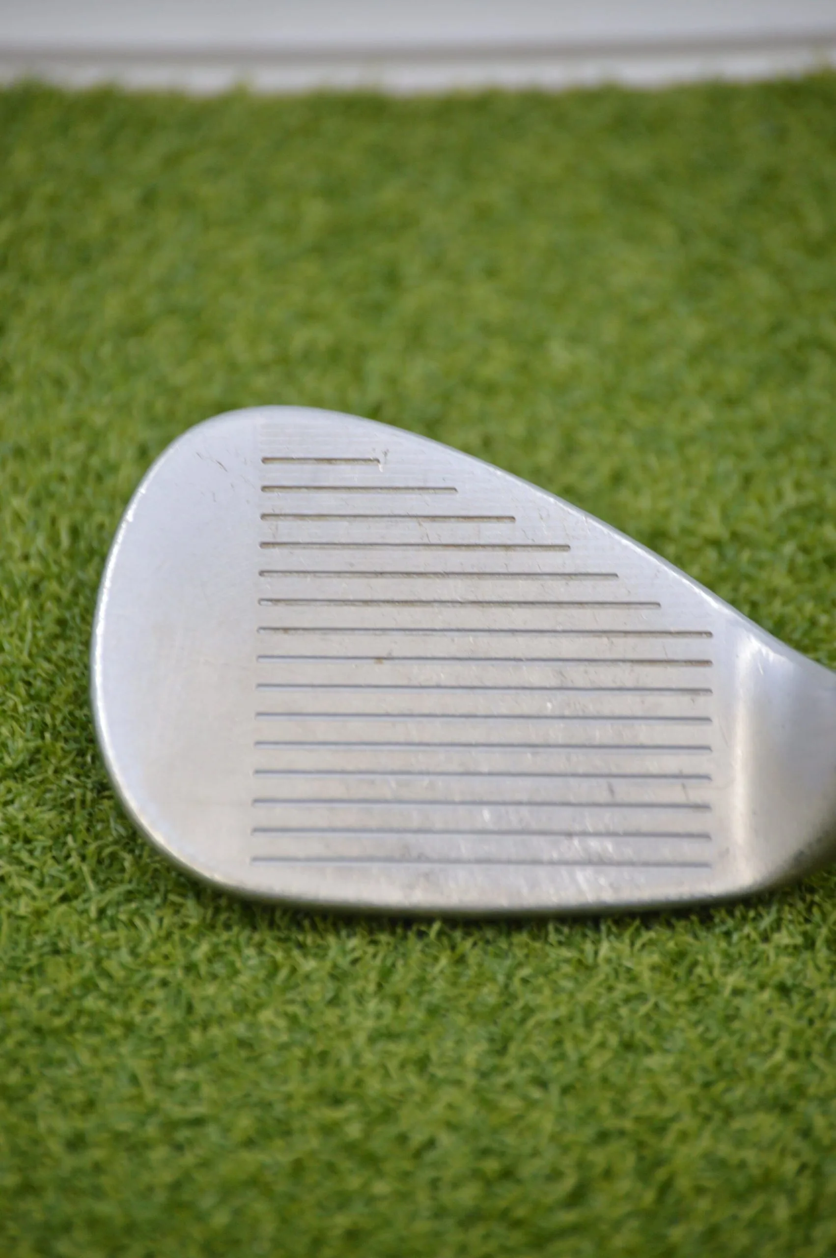 GolfRoots Cleveland 588 RTX 60 Degree Wedge 5 GolfRoots Cleveland 588 RTX 60 Degree Wedge - Image 3